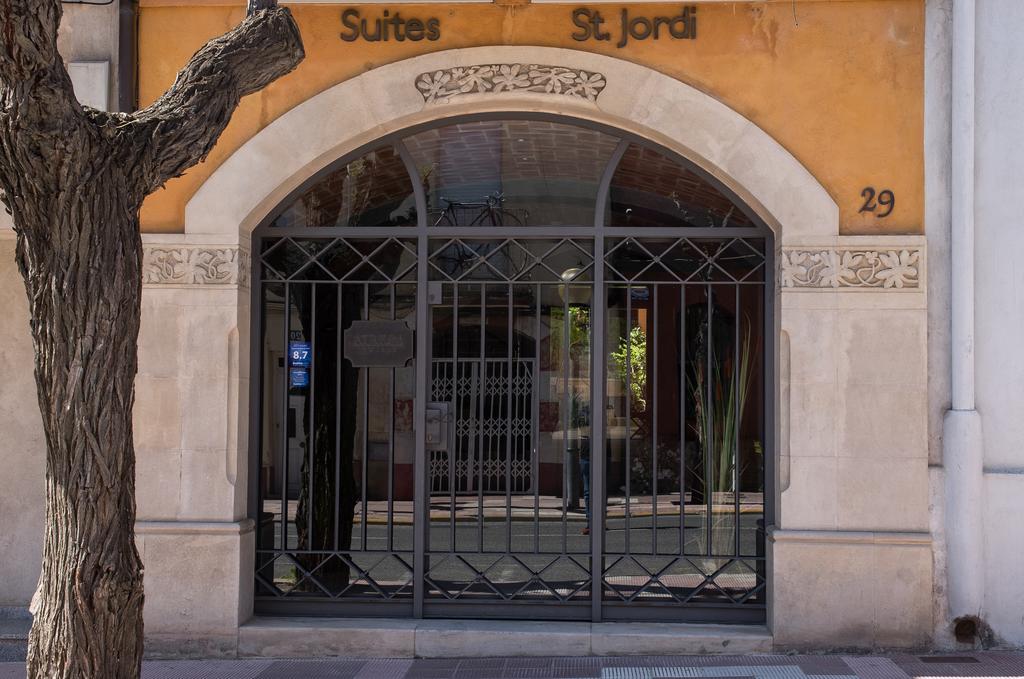 Apartaments Suites Sant Jordi Montbrió del Camp Dış mekan fotoğraf