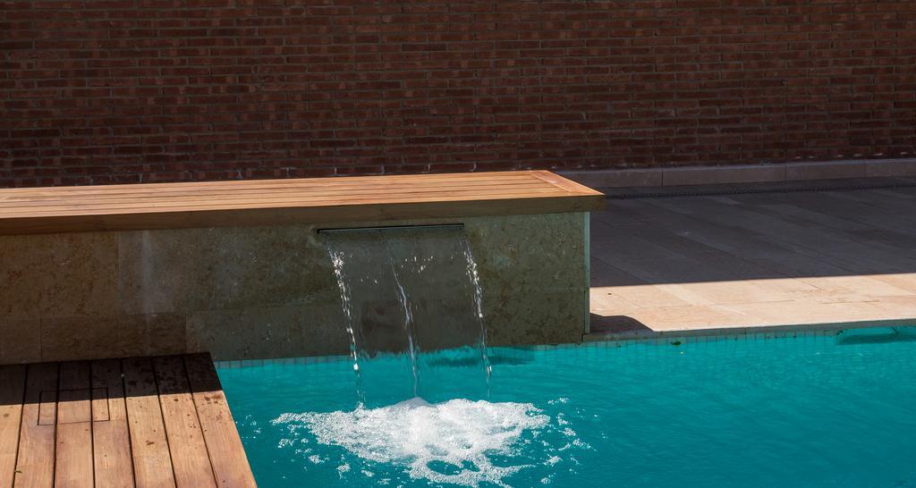 Apartaments Suites Sant Jordi Montbrió del Camp Dış mekan fotoğraf
