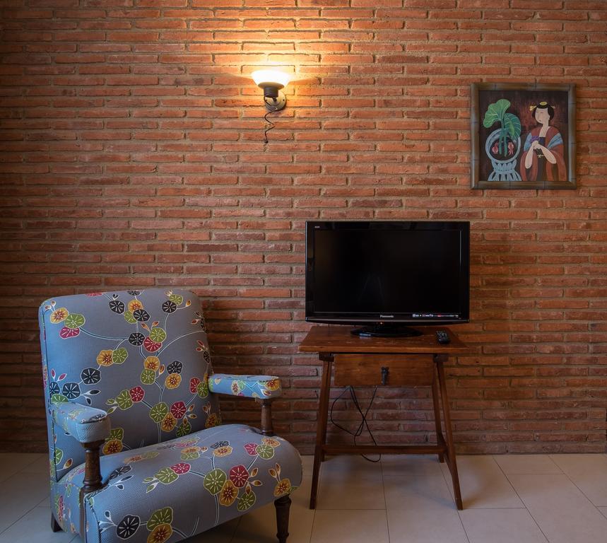 Apartaments Suites Sant Jordi Montbrió del Camp Dış mekan fotoğraf